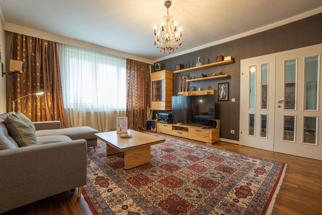 Apartment With A Balcony - 15 Min To City Center Bécs Kültér fotó