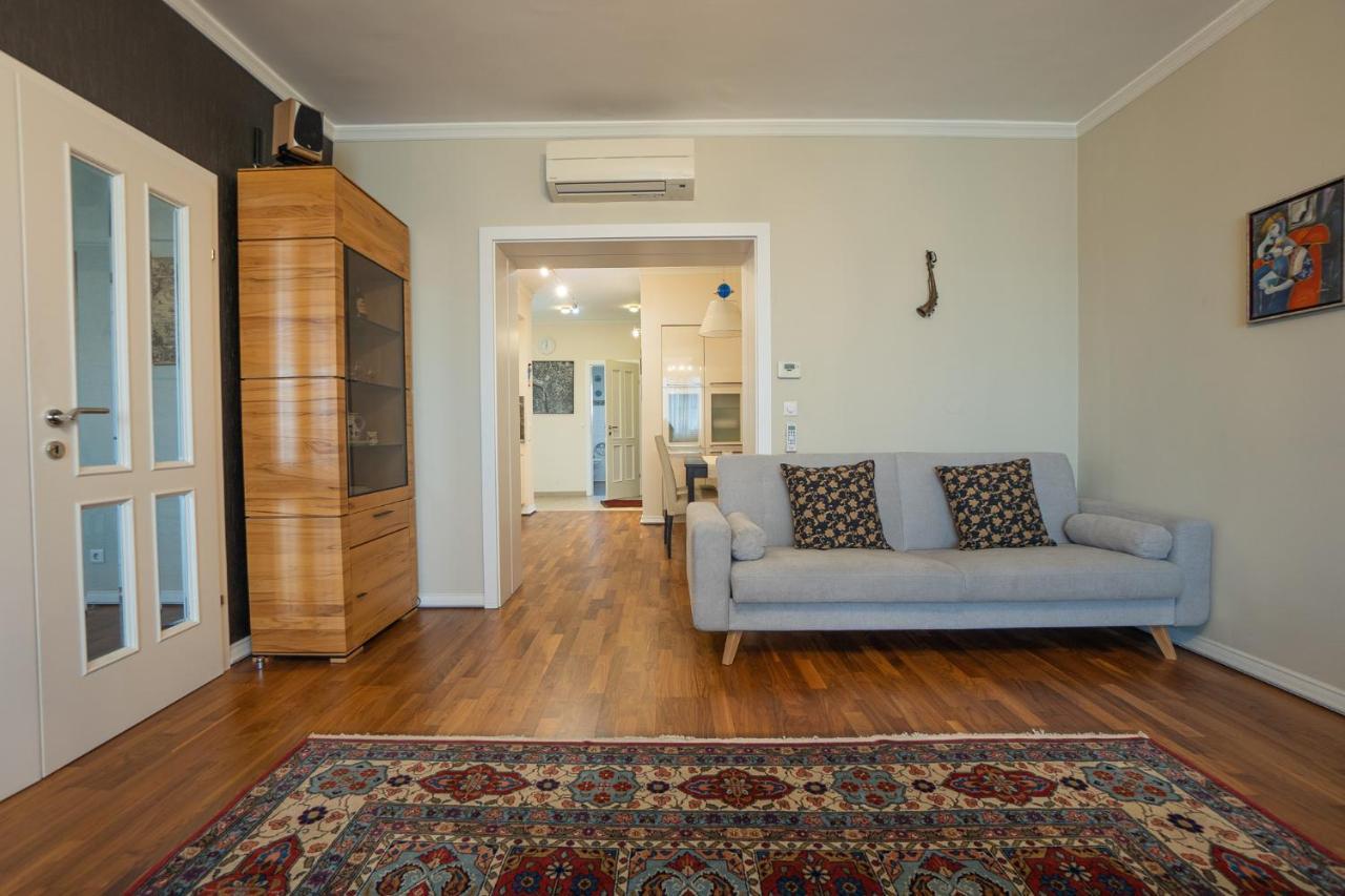 Apartment With A Balcony - 15 Min To City Center Bécs Kültér fotó