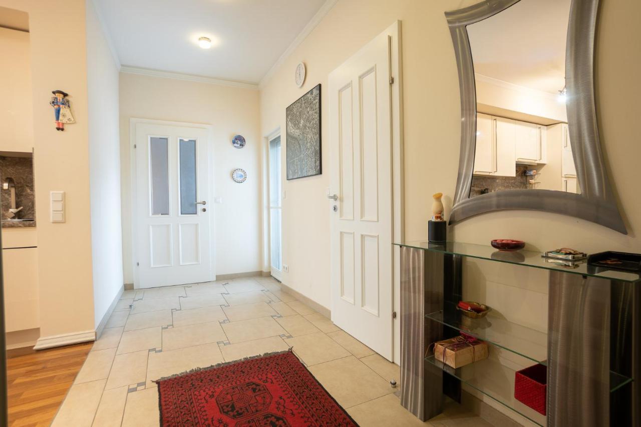 Apartment With A Balcony - 15 Min To City Center Bécs Kültér fotó