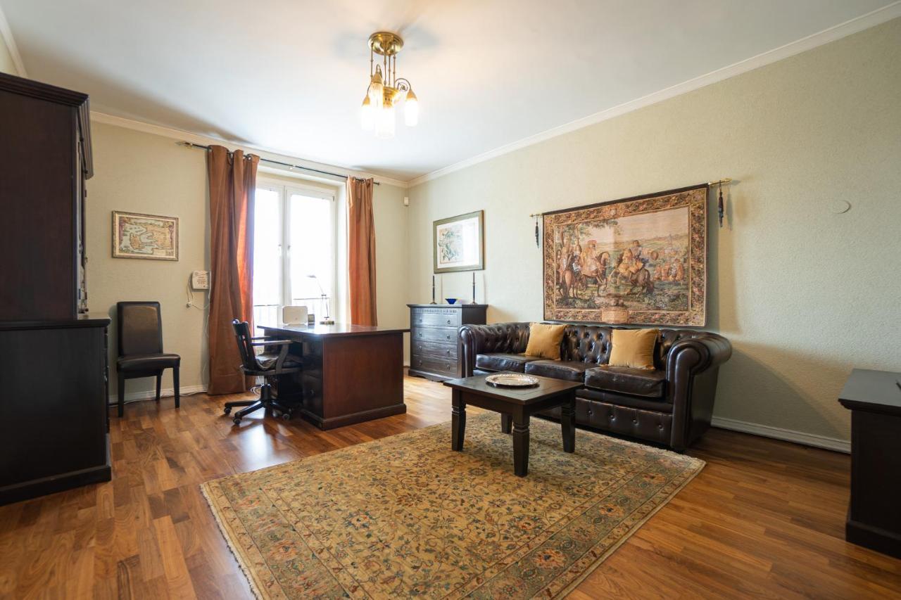 Apartment With A Balcony - 15 Min To City Center Bécs Kültér fotó