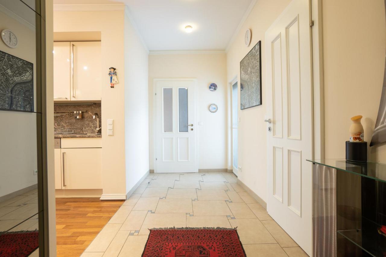 Apartment With A Balcony - 15 Min To City Center Bécs Kültér fotó