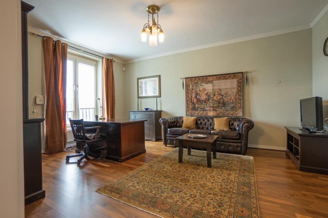 Apartment With A Balcony - 15 Min To City Center Bécs Kültér fotó
