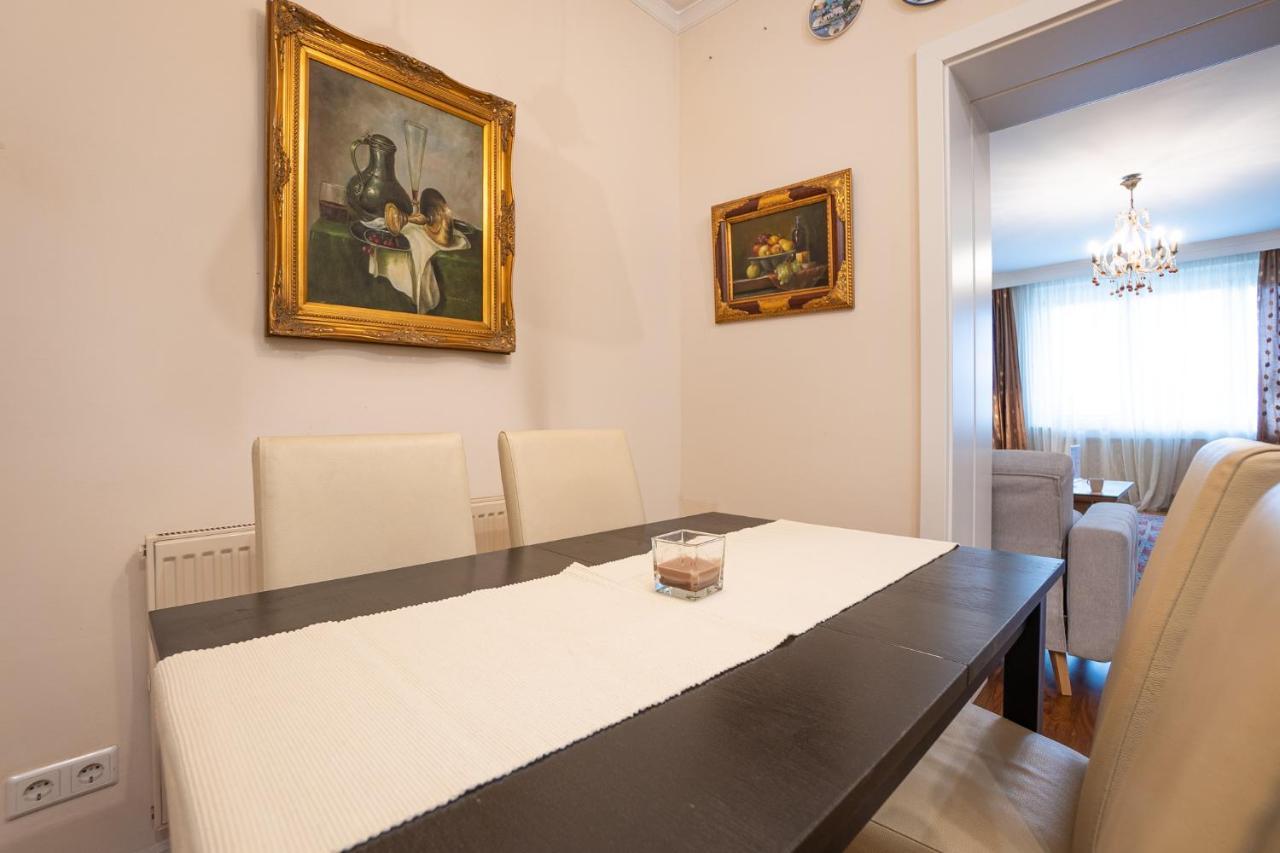 Apartment With A Balcony - 15 Min To City Center Bécs Kültér fotó
