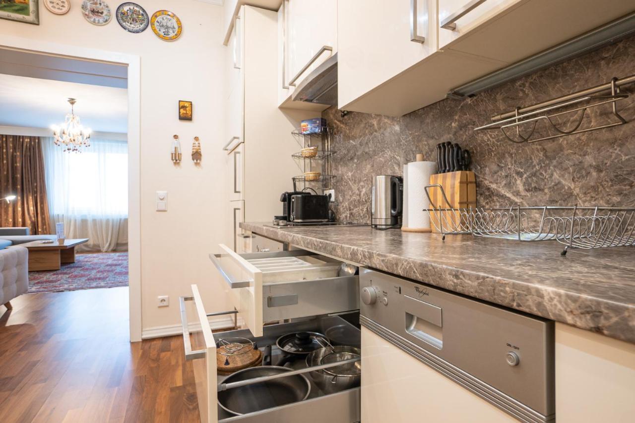 Apartment With A Balcony - 15 Min To City Center Bécs Kültér fotó